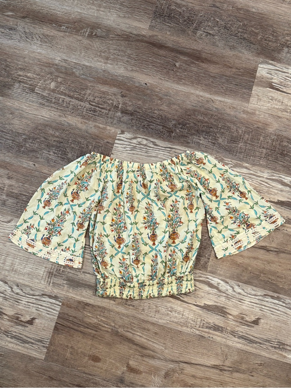 Verandah Boho Floral Off-Shoulder Crop Top - Small